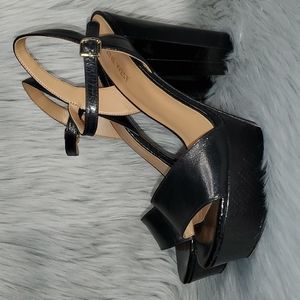 Nine West black leather heel
